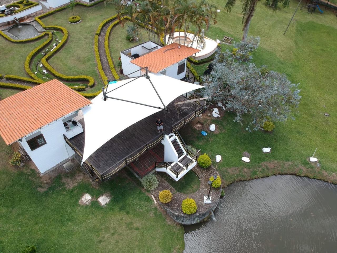 Hotel Maca Lago Calima Exterior foto